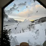 Charming Tiny House With Panorama View * Sandane