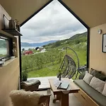 Charming Tiny House With Panorama View Kemp Sandane