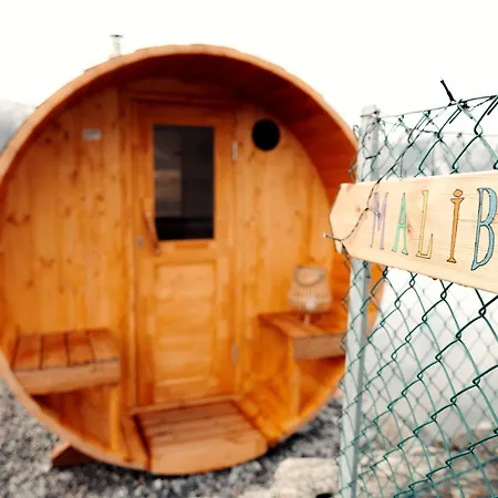 Charming Tiny House With Panorama View Sandane